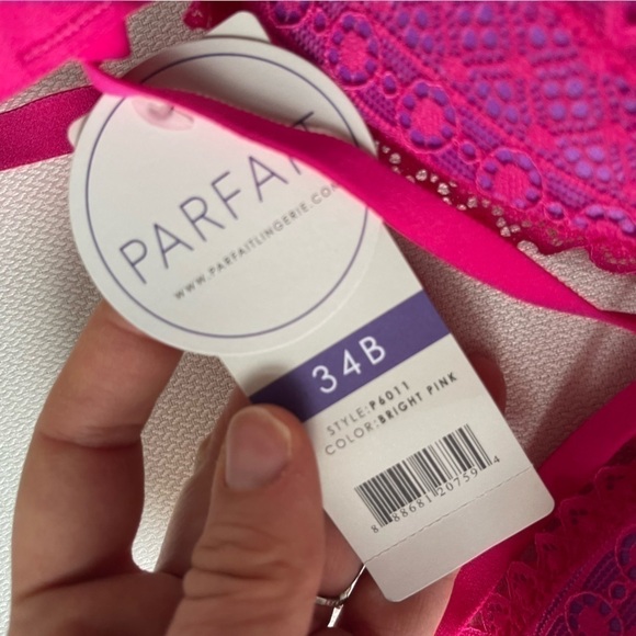Nwt Barbiecore bralette - Picture 3 of 7